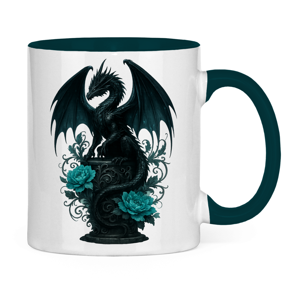 Tasse zweifarbig Drache schwarz elegant auf Podest türkis gehalten