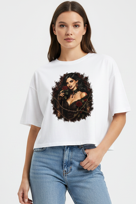 Damen Oversize Crop Top Vampirische Schönheit mit Dornenrosen