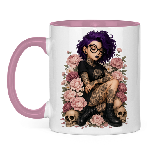 Tasse zweifarbig Tattoofrau auf Blumen