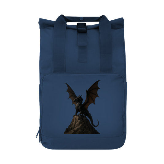 Rucksack Drache schwarz breite Flügel auf Felsen