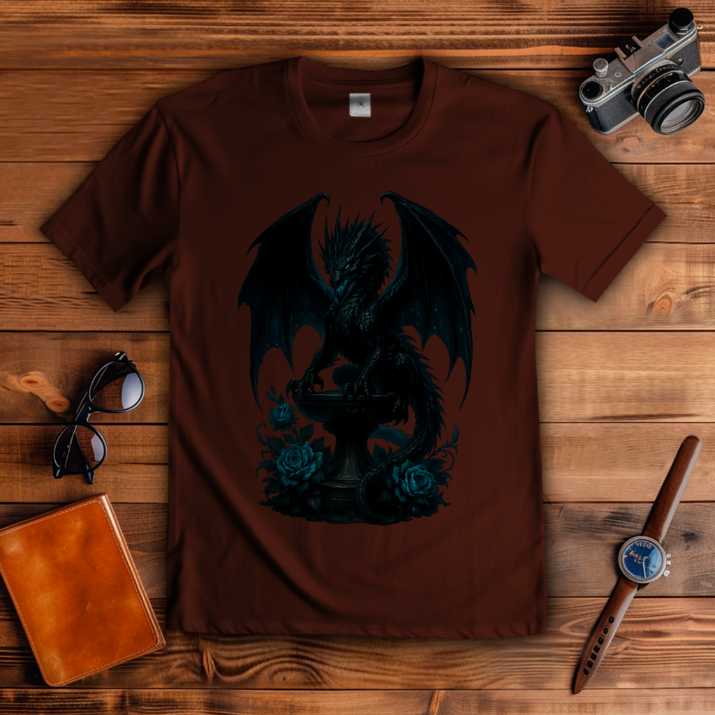 Herren T-Shirt Drache schwarz böse auf Podest türkis gehalten