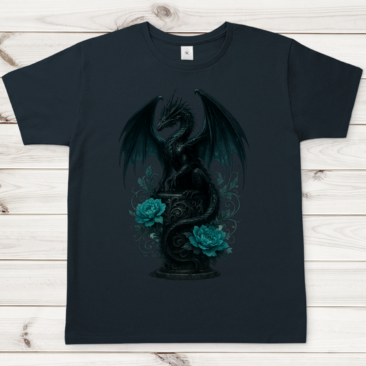 Herren T-Shirt Drache schwarz elegant auf Podest türkis gehalten