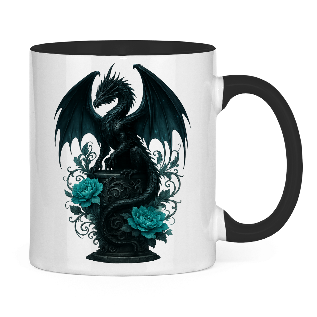 Tasse zweifarbig Drache schwarz elegant auf Podest türkis gehalten