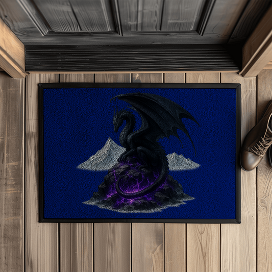 Fußmatte mit Gummirand Drache schwarz auf Lila Felsen