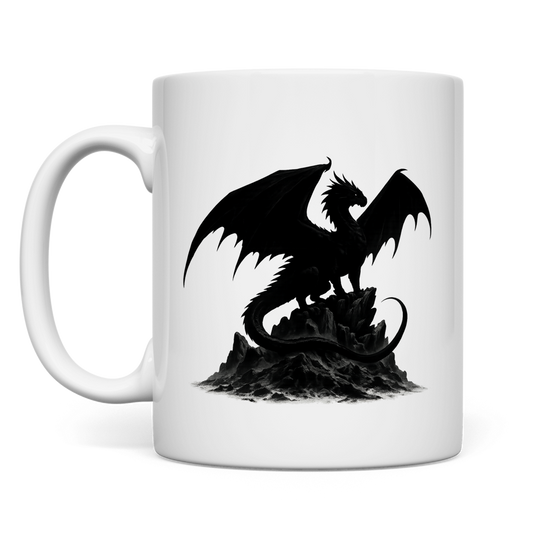 Tasse Drache schwarz breite Flügel auf Felsen