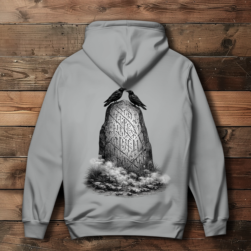 Damen Hoodie Raben und Runenstein im Nebel