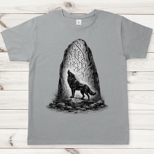 Herren T-Shirt Wolf und Runenstein im Mondlicht
