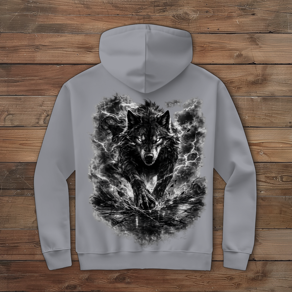 Herren Zipper Hoodie Donnernder Wolf in stürmischer Landschaft