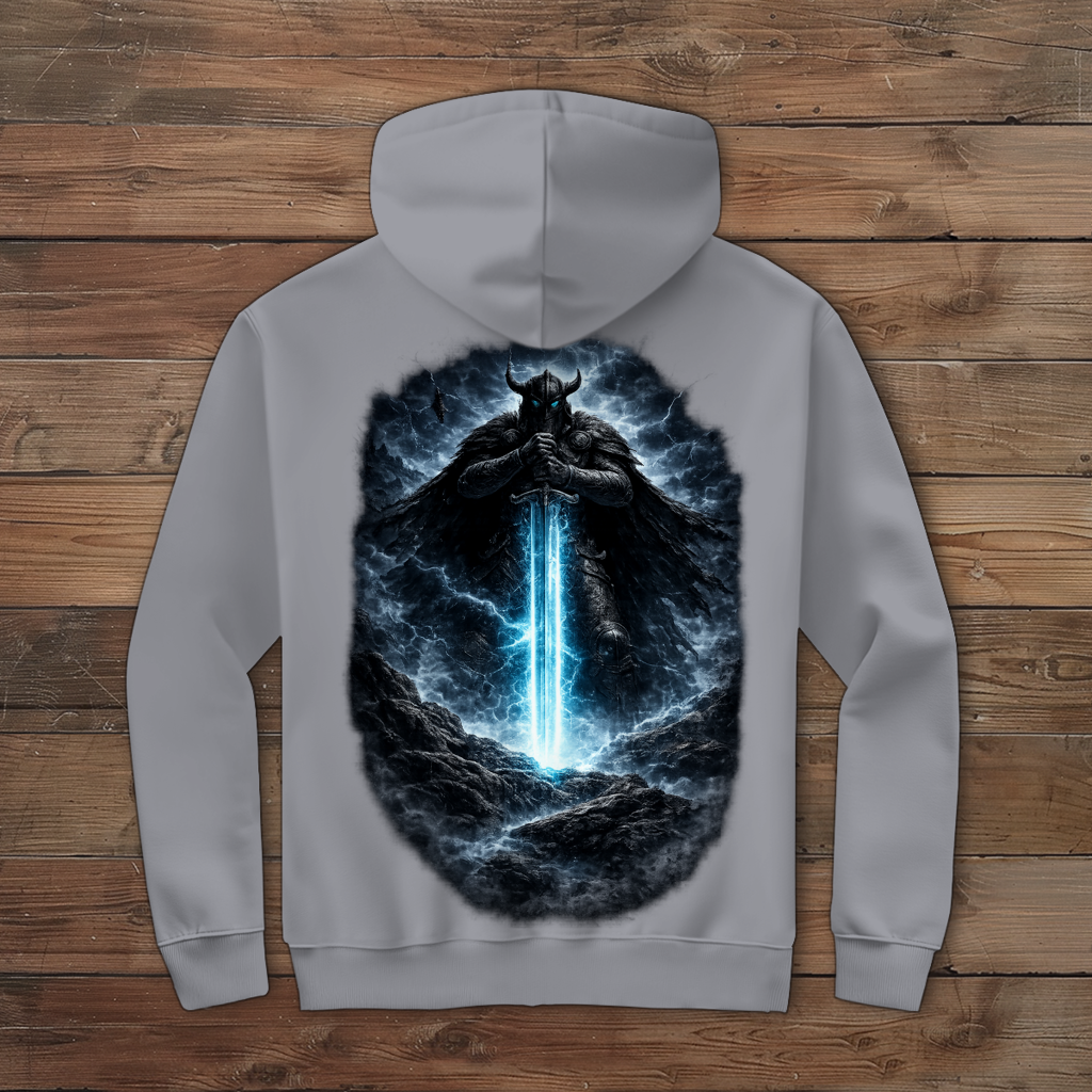 Herren Zipper Hoodie Krieger mit leuchtendem Schwert im Sturm