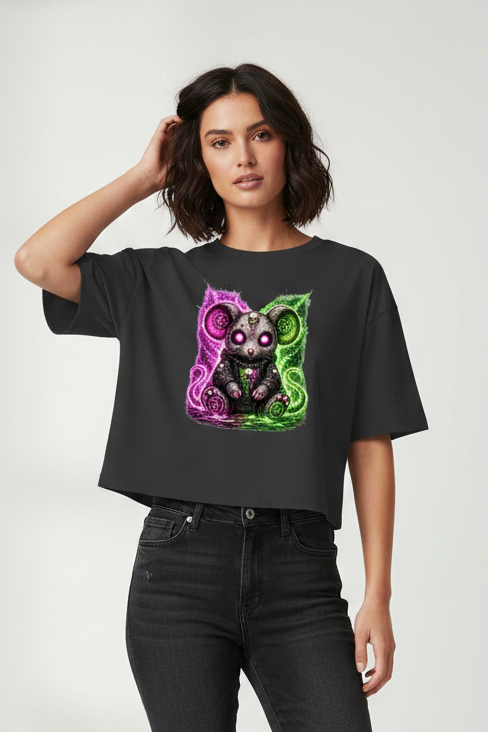 Damen Oversize Crop Top Dämonische Maus mit leuchtendem Pentagramm