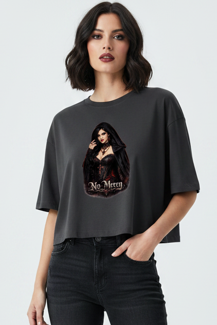 Damen Oversize Crop Top Gothic Schönheit mit No Mercy Schriftzug