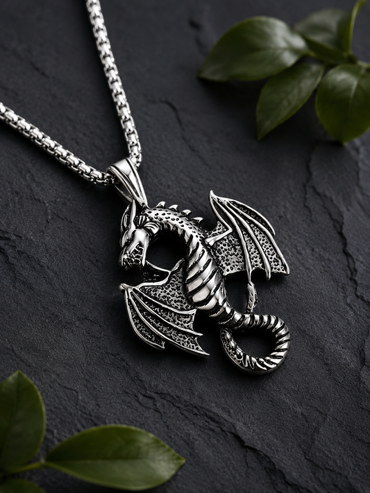 Drachen Anhänger mit Kette – Mystischer Schmuck für Drachenfans