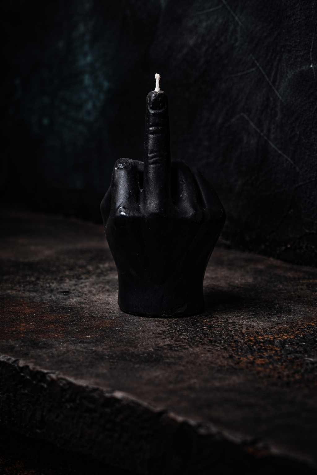 Statement-Kerze „Mittelfinger“ – Für alle, die klare Botschaften lieben