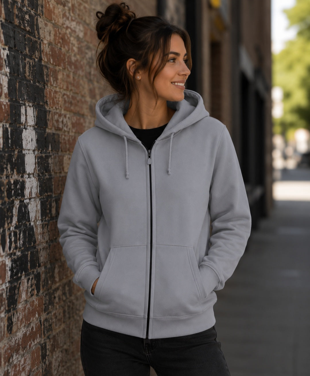 Unisex Zipper Hoodie Kämpfender Kauz im schwarzen Grunge-Stil
